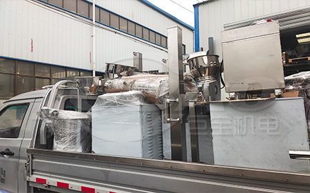 一批衛生級上料小車，真空上料機發貨